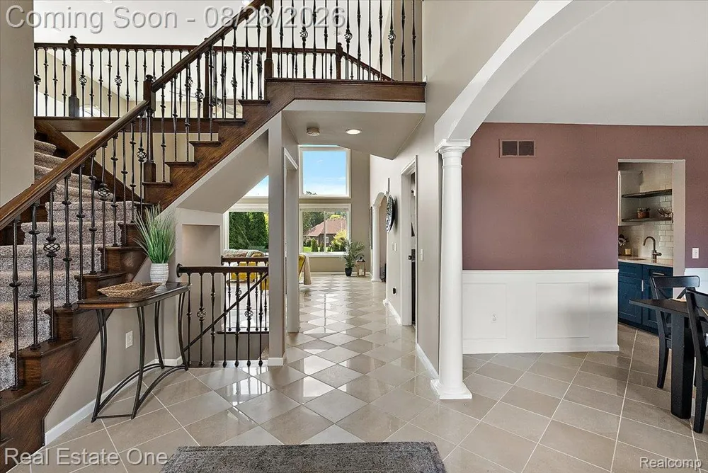 53883 Viar Drive Shelby Charter Township, MI 48315