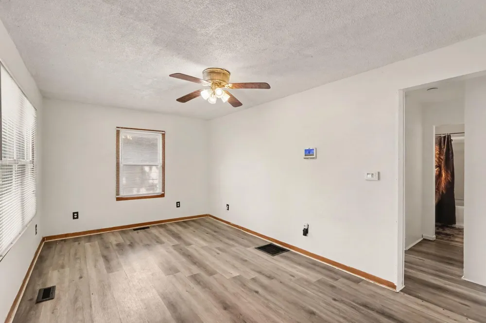 806 S Lincoln Avenue Three Rivers City, MI 49093