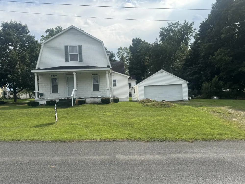 121 E Isabelle Street Belding City, MI 48809