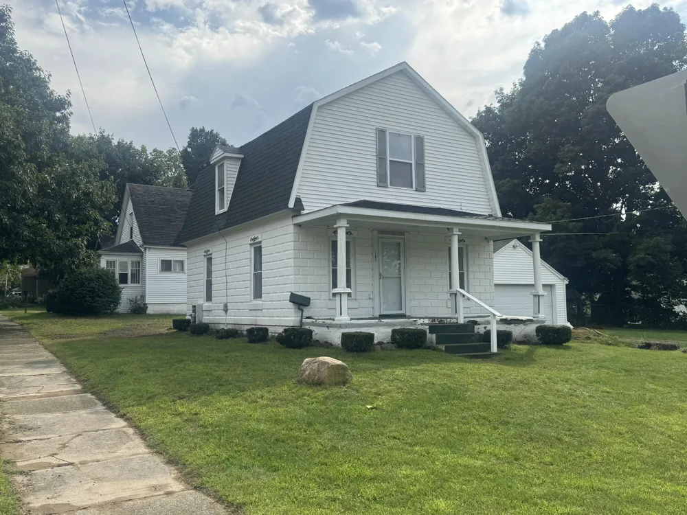 121 E Isabelle Street Belding City, MI 48809