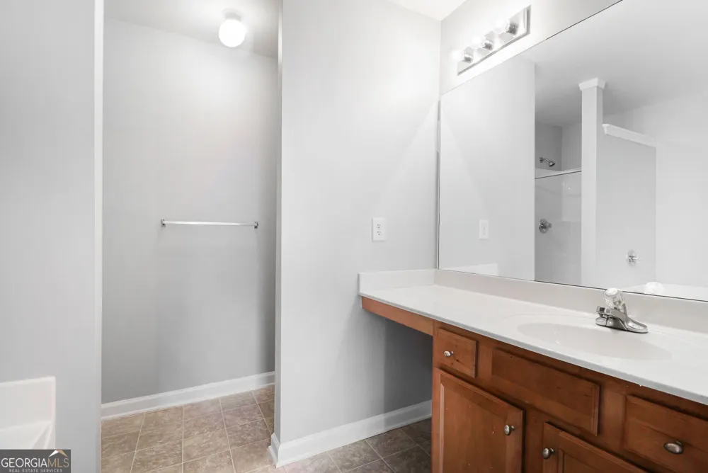 3142 Creston Park CT Duluth, GA 30096