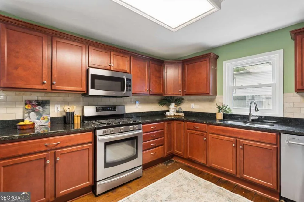 528 Powder Springs ST SE Smyrna, GA 30082