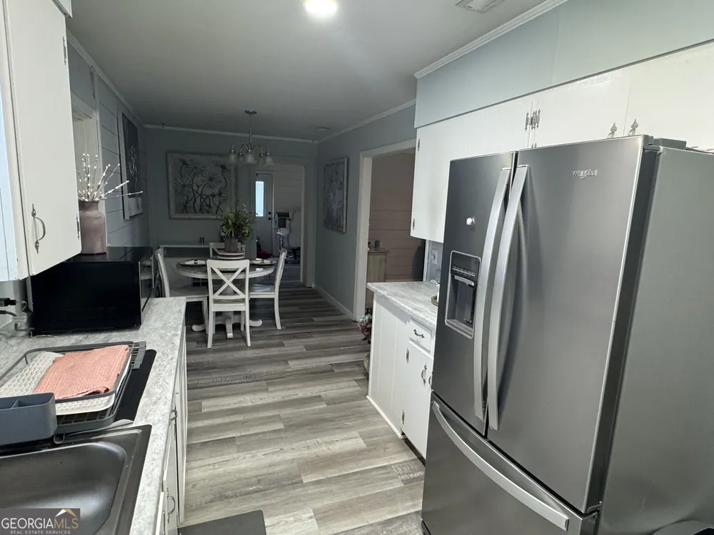 76 Burkett's Ferry RD Hazlehurst, GA 31539