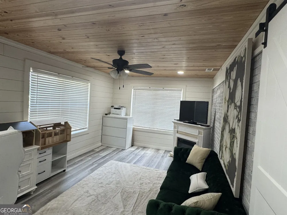 76 Burkett's Ferry RD Hazlehurst, GA 31539