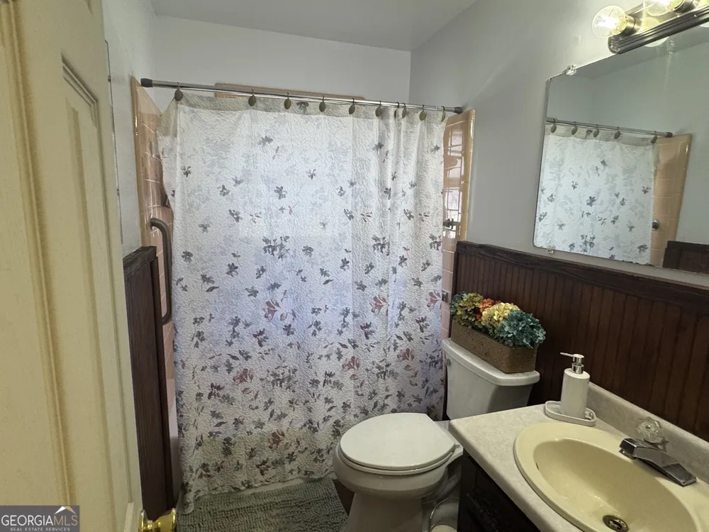 76 Burkett's Ferry RD Hazlehurst, GA 31539