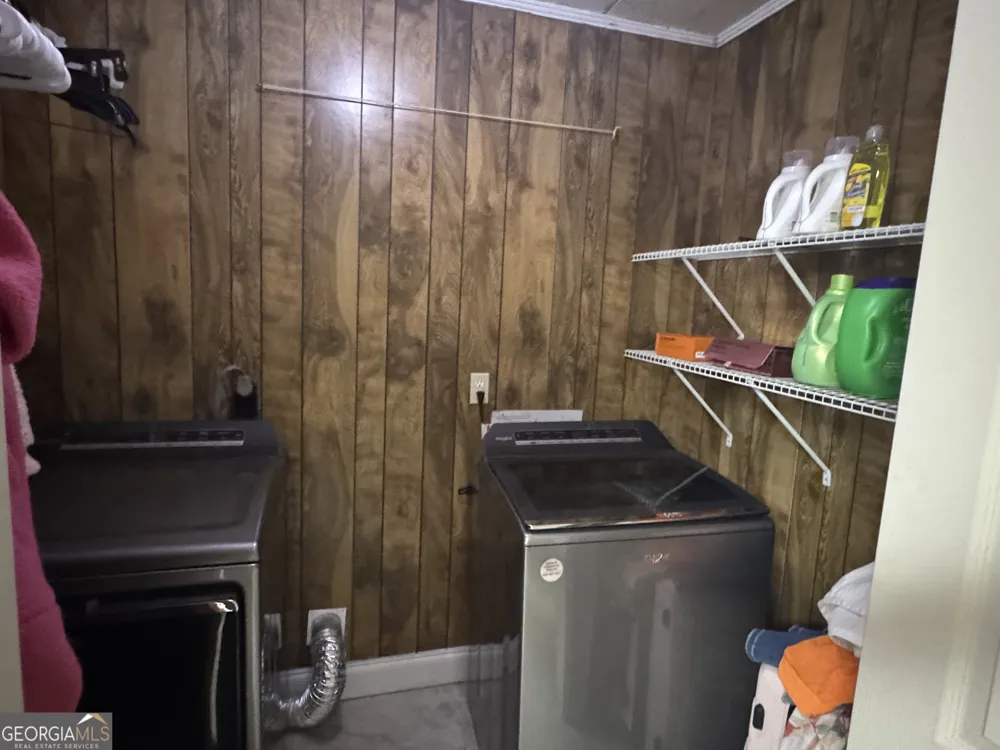 76 Burkett's Ferry RD Hazlehurst, GA 31539