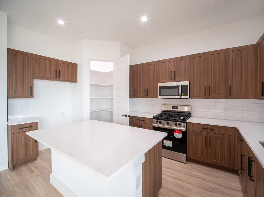 3453 Sanjeev Drive Irving, TX 75060