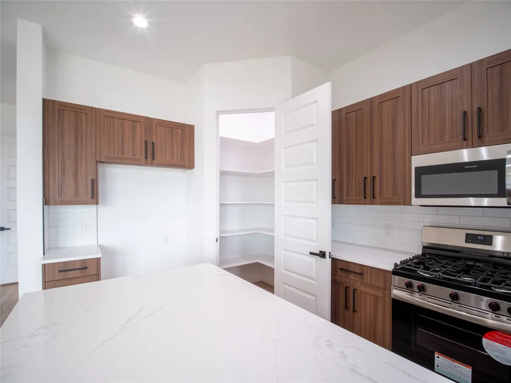 3453 Sanjeev Drive Irving, TX 75060