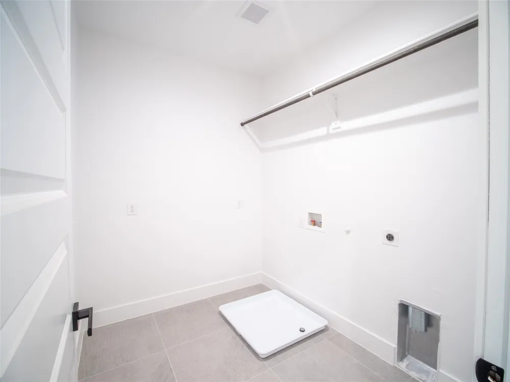 3453 Sanjeev Drive Irving, TX 75060
