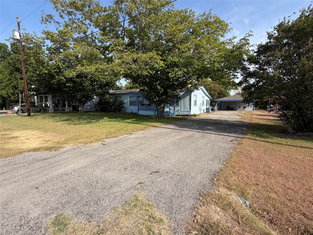 804 Preston Road Red Oak, TX 75154
