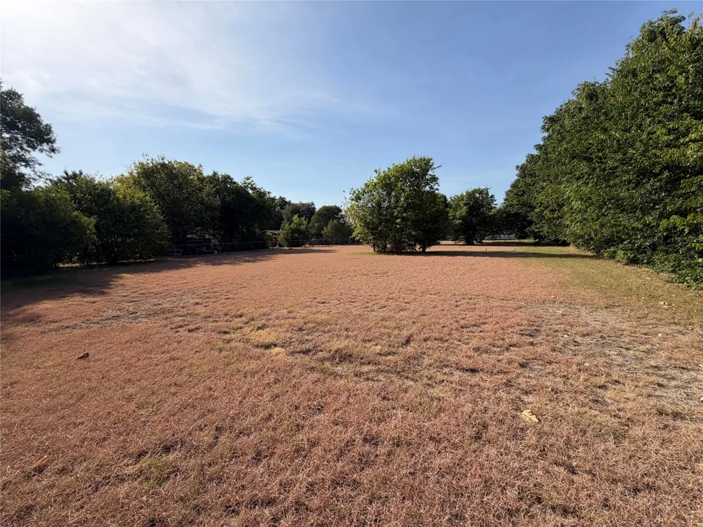 804 Preston Road Red Oak, TX 75154