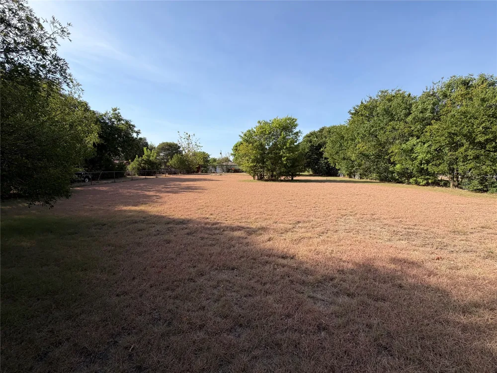 804 Preston Road Red Oak, TX 75154