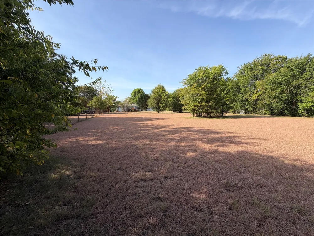 804 Preston Road Red Oak, TX 75154