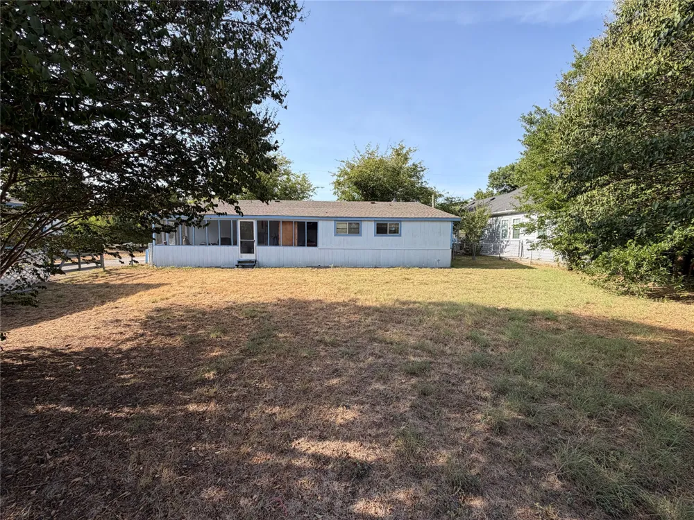 804 Preston Road Red Oak, TX 75154