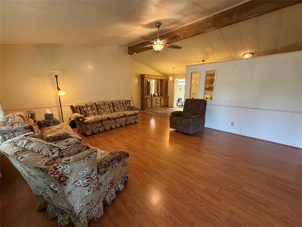 804 Preston Road Red Oak, TX 75154