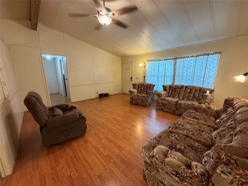 804 Preston Road Red Oak, TX 75154