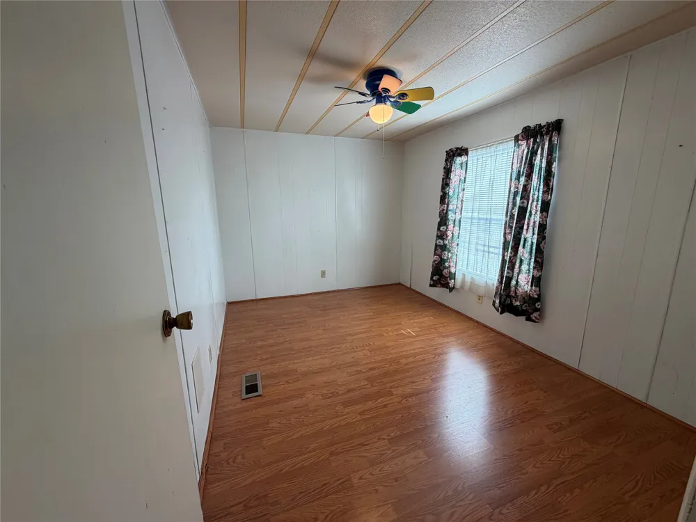 804 Preston Road Red Oak, TX 75154