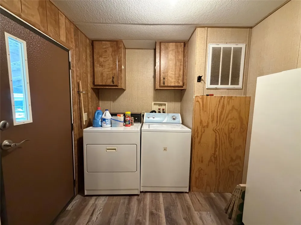 804 Preston Road Red Oak, TX 75154