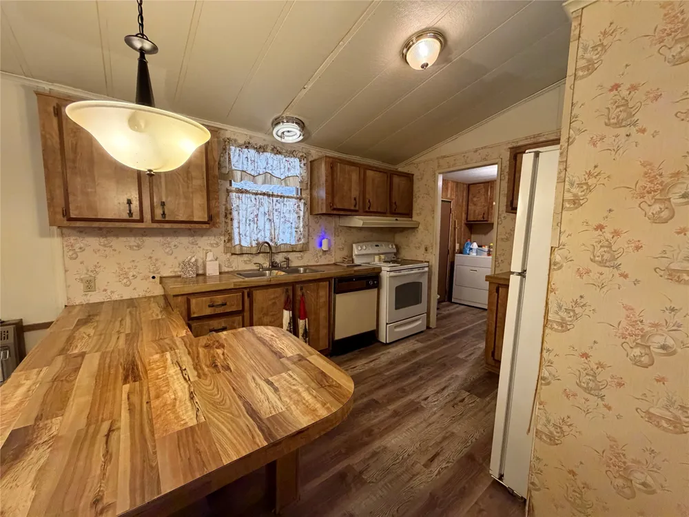 804 Preston Road Red Oak, TX 75154