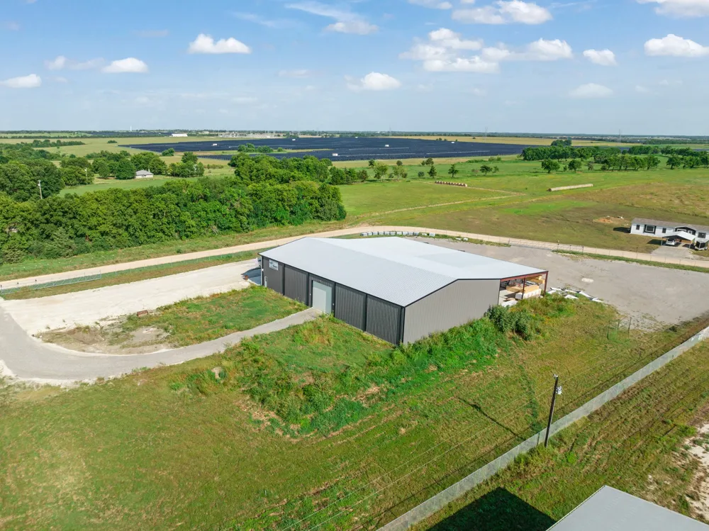 12931 HWY 82 W Brookston, TX 75421