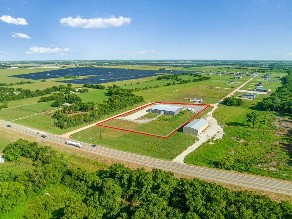 12931 HWY 82 W Brookston, TX 75421