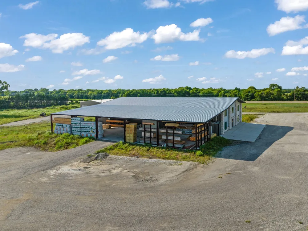 12931 HWY 82 W Brookston, TX 75421