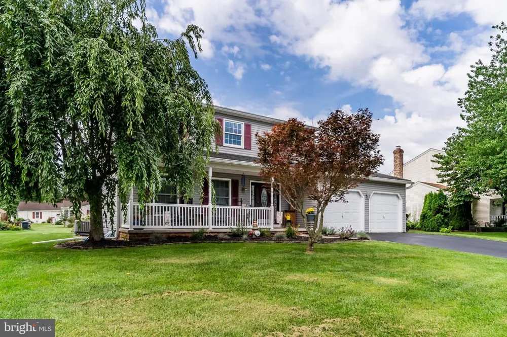 116 GREENBRIAR LANE Dillsburg, PA 17019