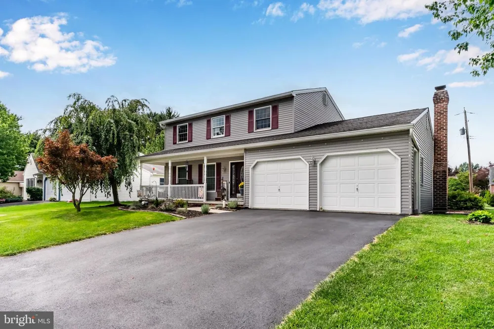 116 GREENBRIAR LANE Dillsburg, PA 17019