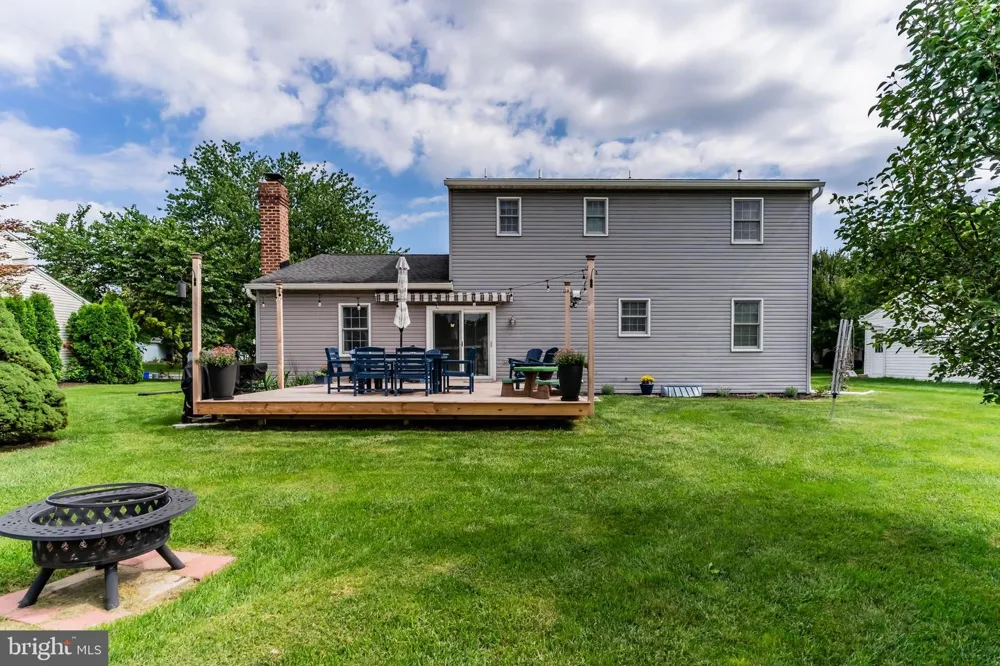 116 GREENBRIAR LANE Dillsburg, PA 17019