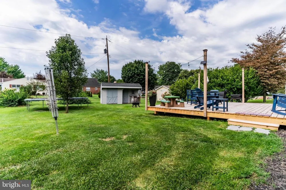 116 GREENBRIAR LANE Dillsburg, PA 17019