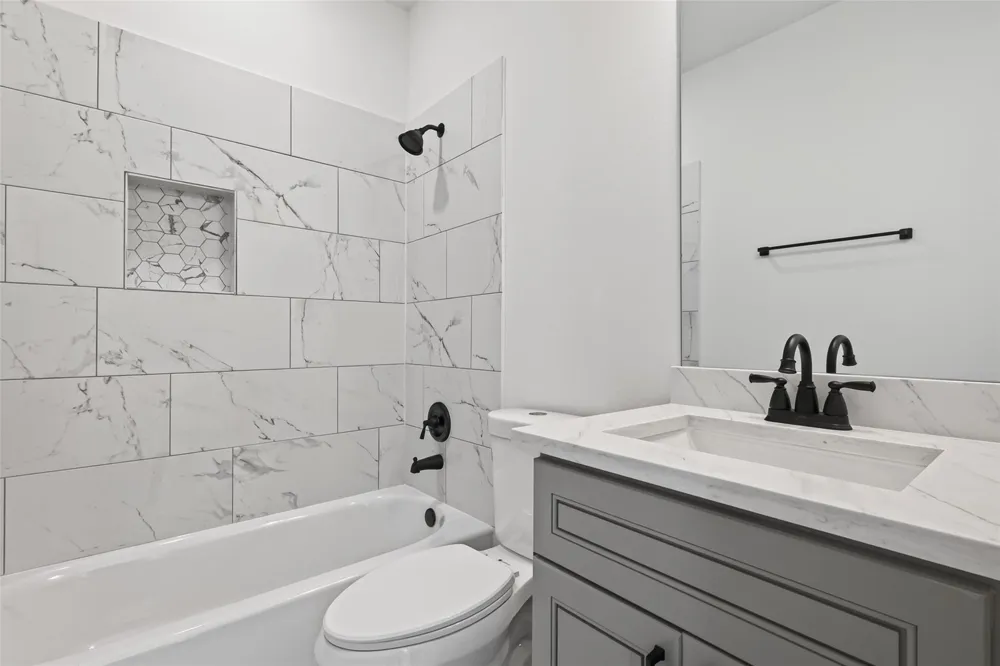4333 Avron Drive Stafford, TX 77477