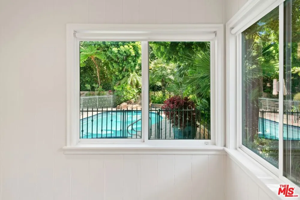 521 Rexford Drive Beverly Hills, CA 90210