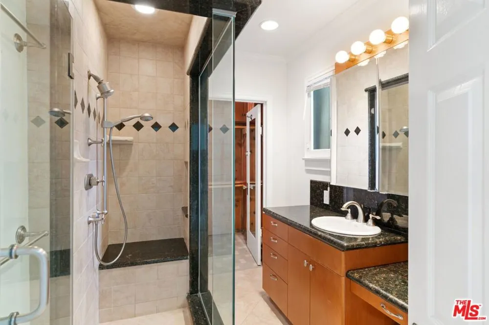 521 Rexford Drive Beverly Hills, CA 90210