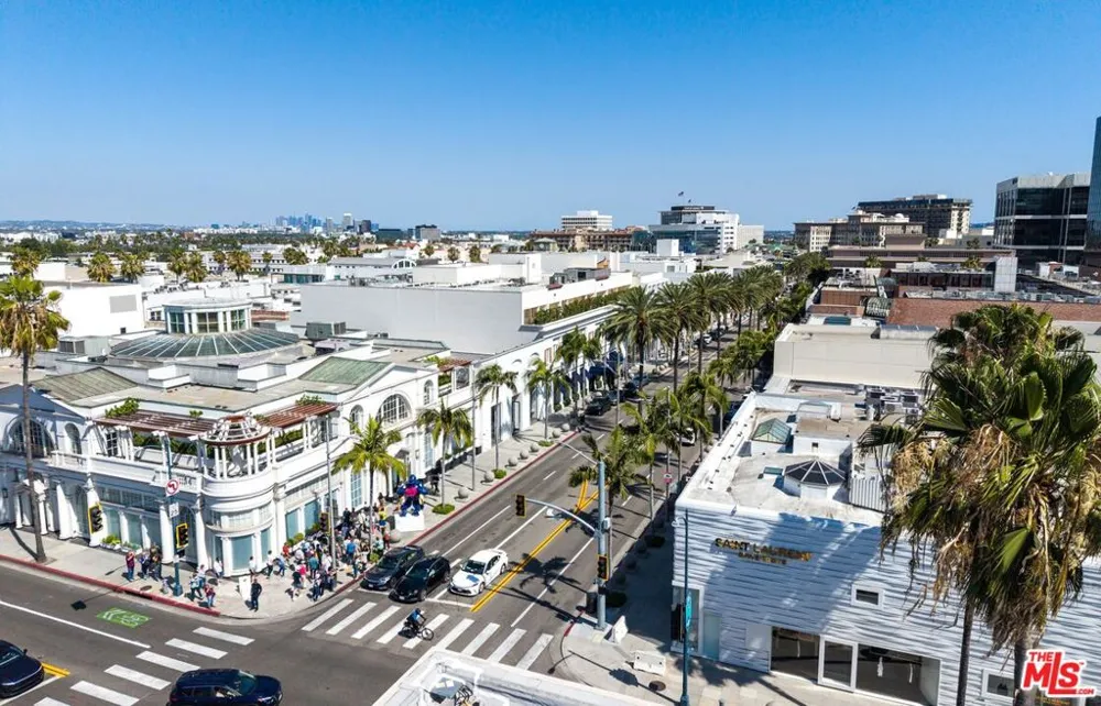 521 Rexford Drive Beverly Hills, CA 90210