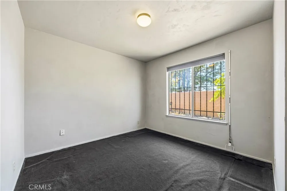 11273 Hesperia Road Hesperia, CA 92345