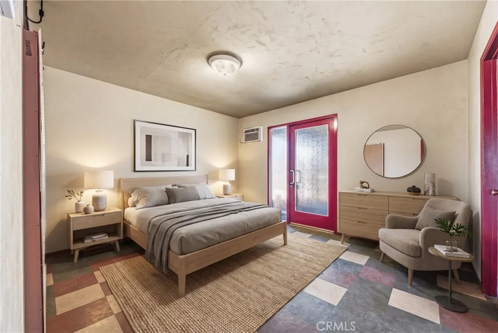 11273 Hesperia Road Hesperia, CA 92345
