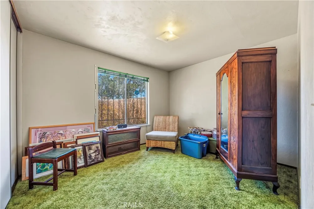 11273 Hesperia Road Hesperia, CA 92345