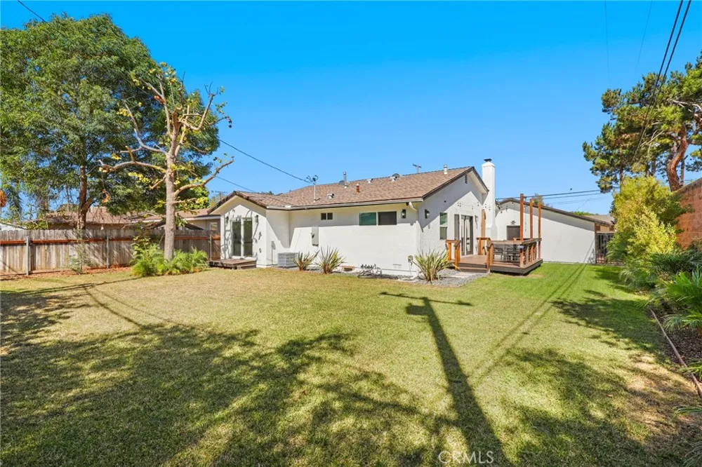 3095 College Avenue Costa Mesa, CA 92626