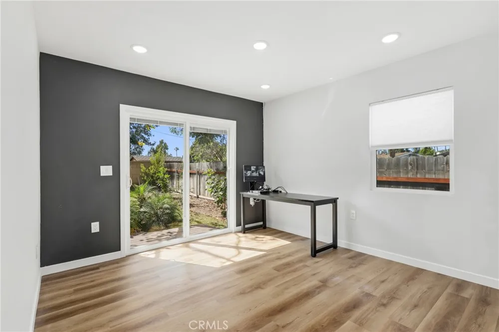 3095 College Avenue Costa Mesa, CA 92626