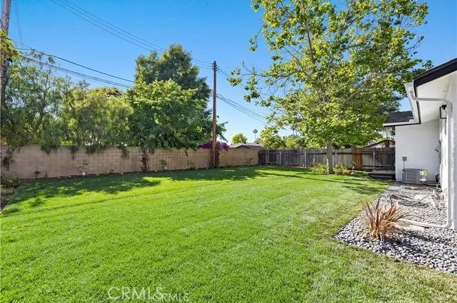 3095 College Avenue Costa Mesa, CA 92626