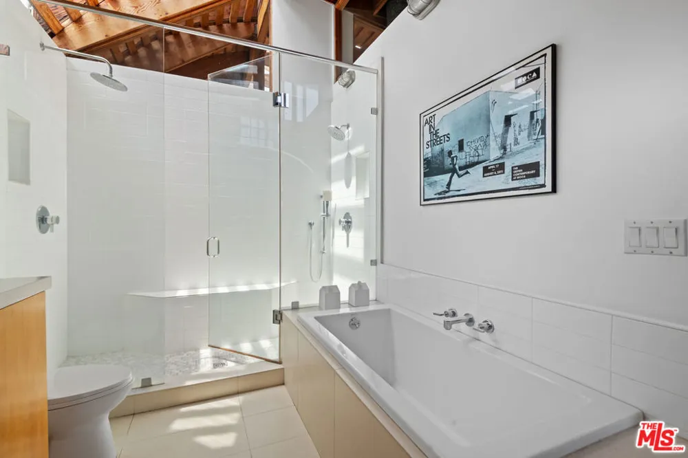 229 San Juan Avenue Los Angeles, CA 90291