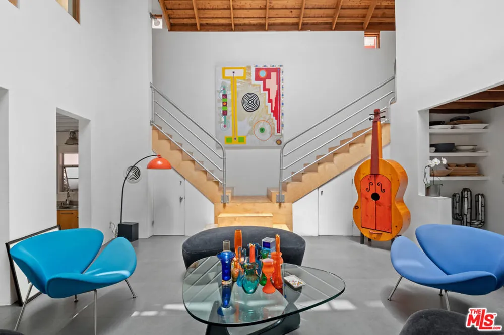 229 San Juan Avenue Los Angeles, CA 90291