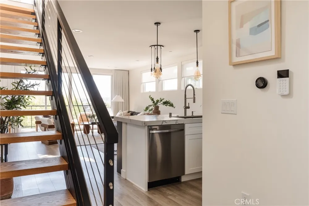 3215 Amethyst St Los Angeles, CA 90032