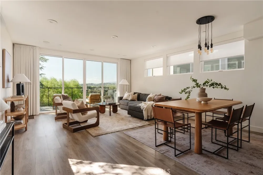 3215 Amethyst St Los Angeles, CA 90032