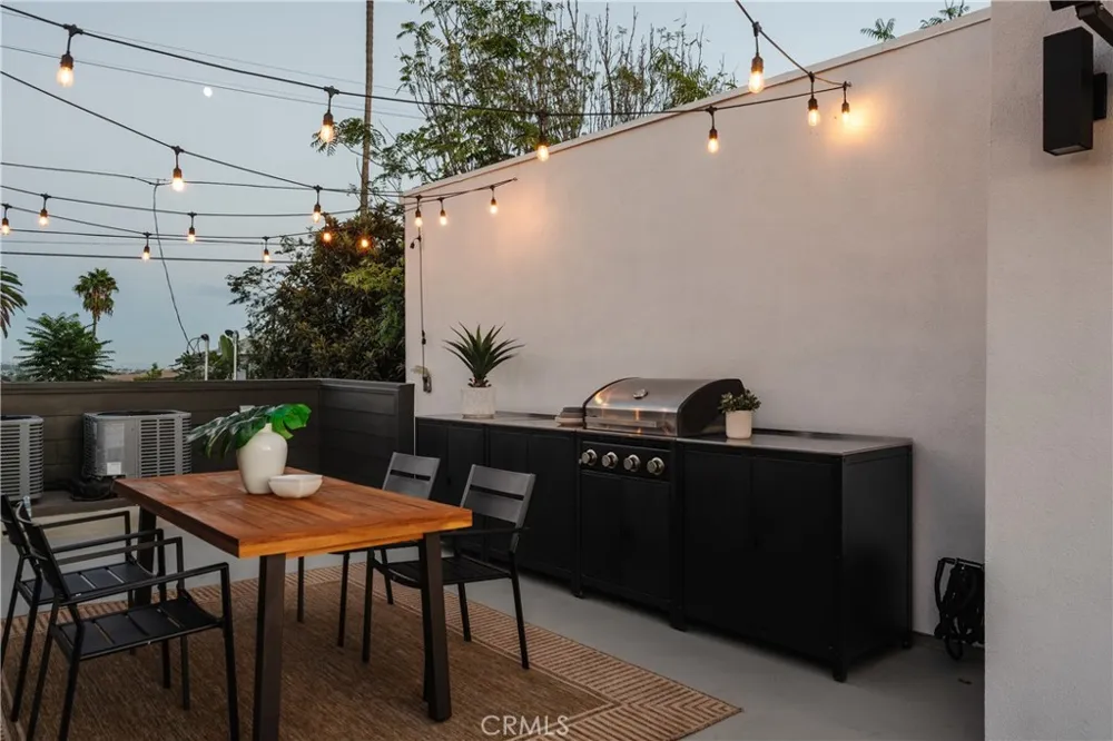 3215 Amethyst St Los Angeles, CA 90032