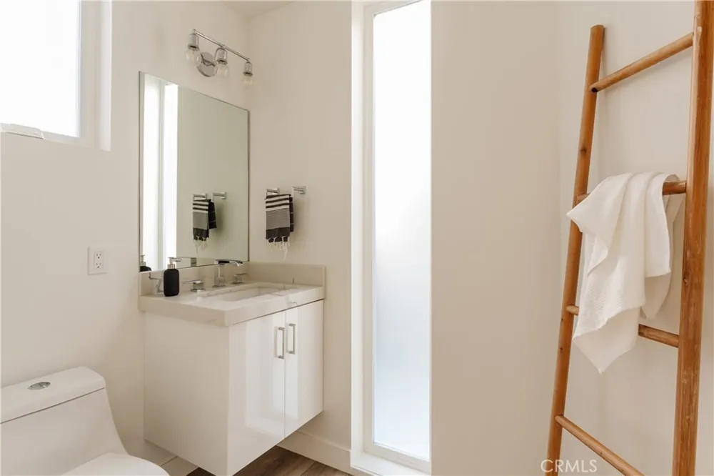 3215 Amethyst St Los Angeles, CA 90032