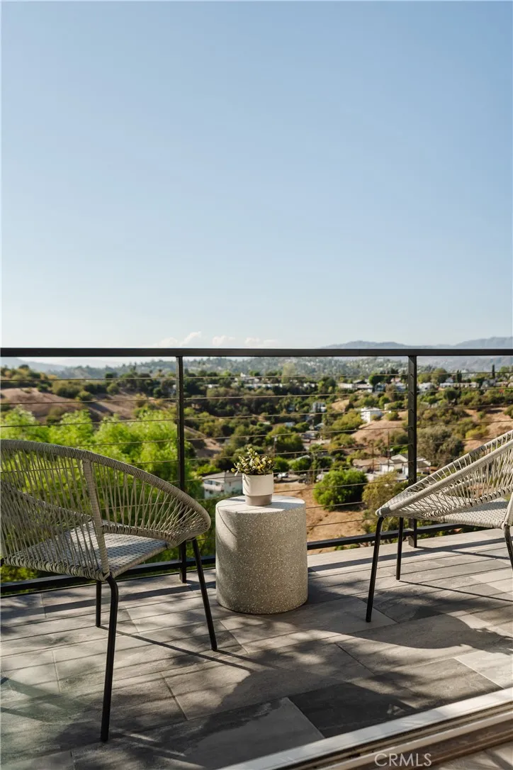 3215 Amethyst St Los Angeles, CA 90032
