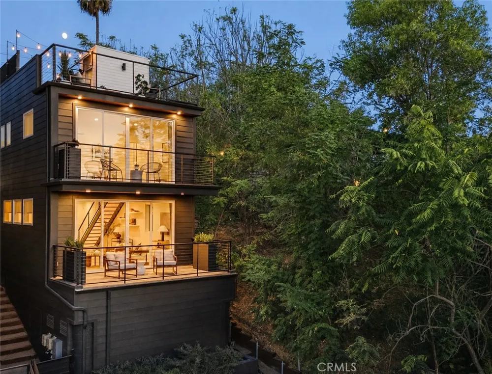 3215 Amethyst St Los Angeles, CA 90032