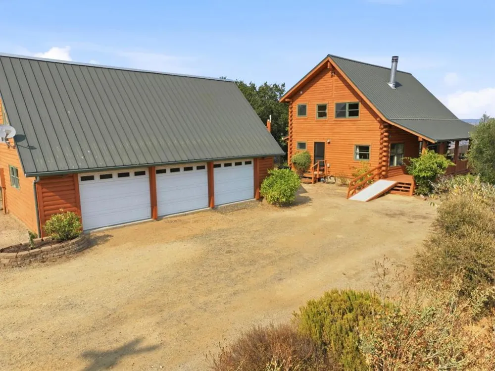 6425 San Juan Canyon Road San Juan Bautista, CA 95045