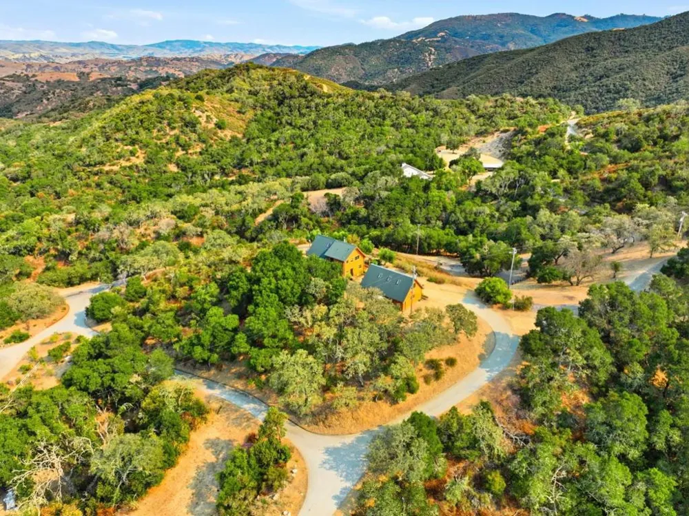 6425 San Juan Canyon Road San Juan Bautista, CA 95045